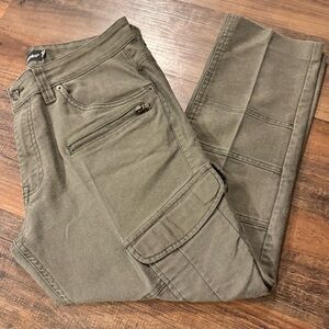Akademiks Men's Size 36x32 Jeans Moto Biker Olive Green Denim Zipper Pockets